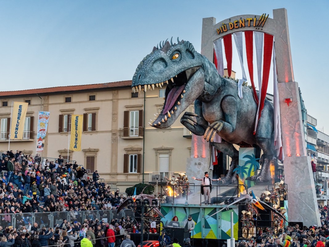 A Carnevale ogni NOLEGGIO VALE! Scopri i Carnevali più Famosi d'Italia con Blurent