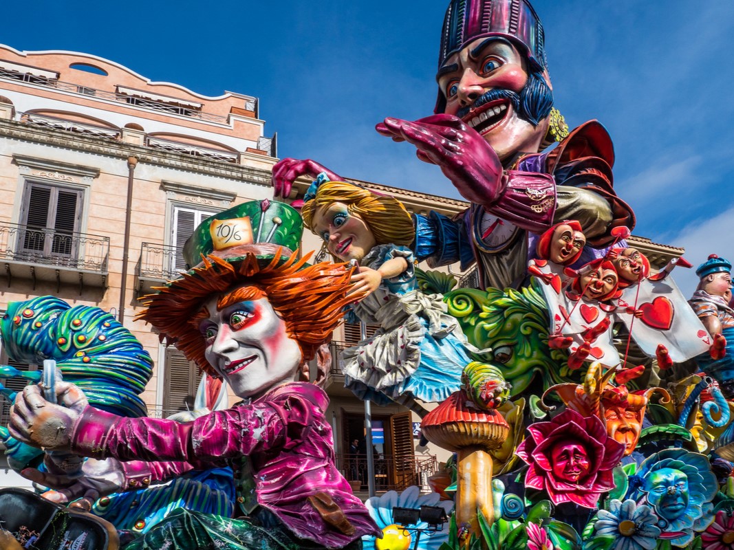 A Carnevale ogni NOLEGGIO VALE! Scopri i Carnevali più Famosi d'Italia con Blurent